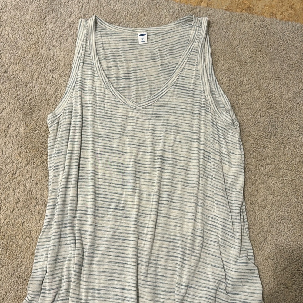 Old Navy tanktop